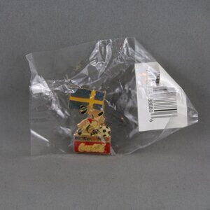 Sweden Soccer Pin - 1994 World Cup Coke Promo Pin - New in Package